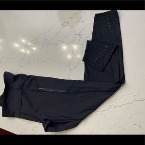 Black Athleta Ranier tight